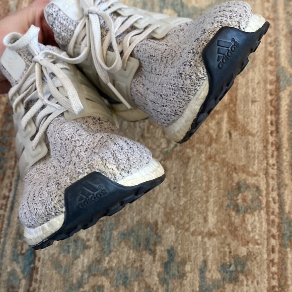 Adidas Ultraboost - Picture 10 of 11